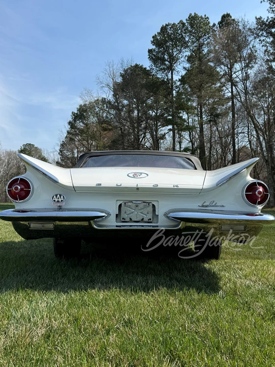 1960 Buick LeSabre - Image 8 of 22