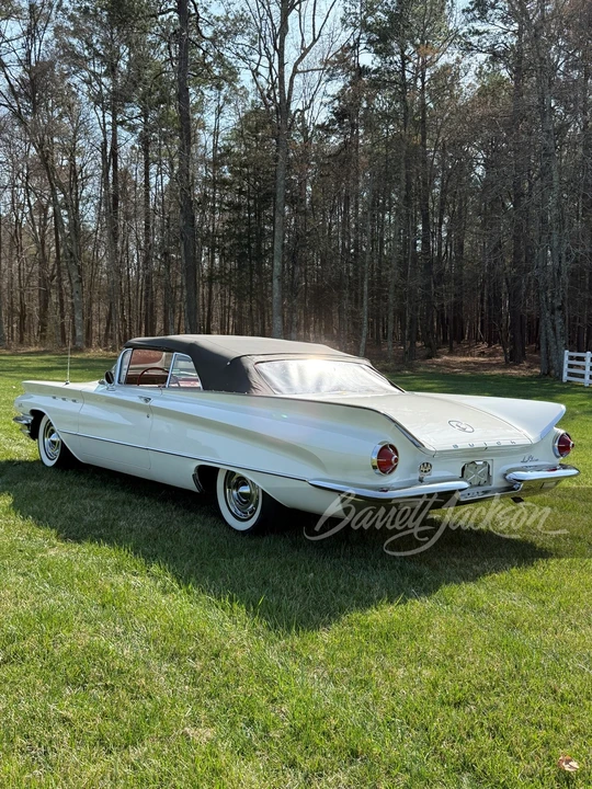 1960 Buick LeSabre - Image 2 of 22