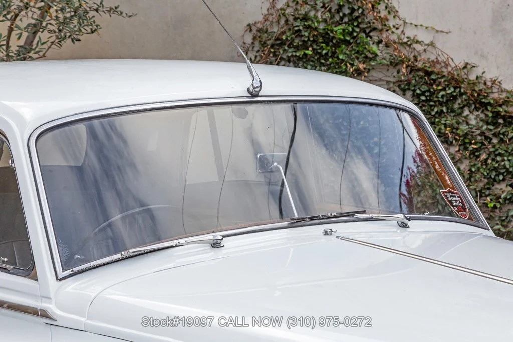 1960 Bentley S2 - Image 9 of 12