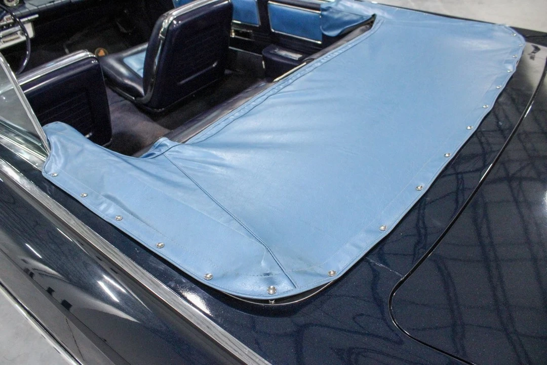1960 Buick Electra - Image 17 of 21
