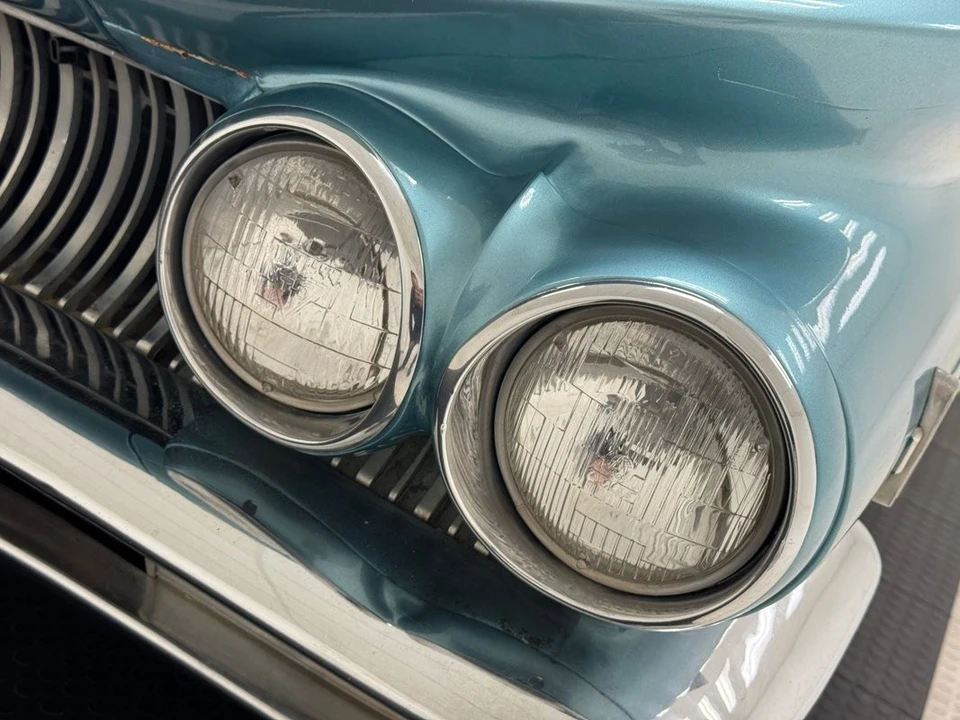 1960 Buick Electra - Image 10 of 12