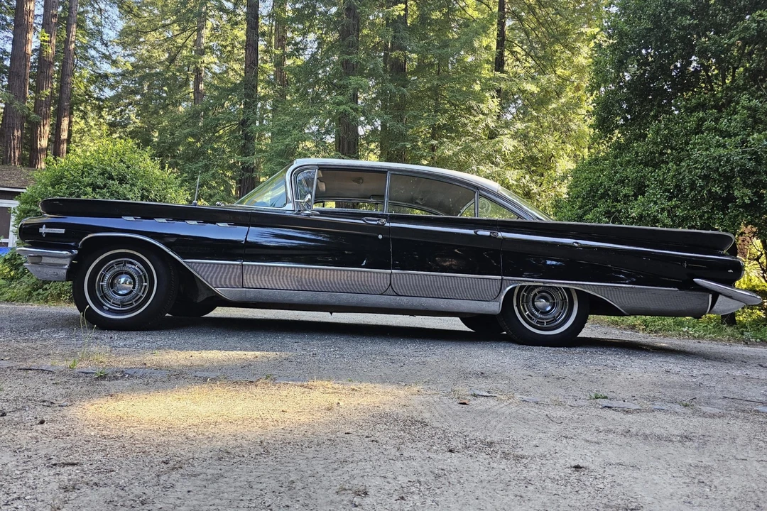 1960 Buick Electra - Image 24 of 31