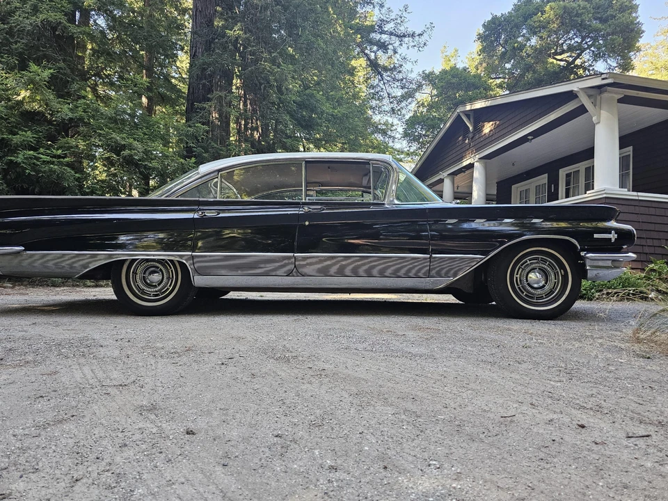 1960 Buick Electra - Image 11 of 31