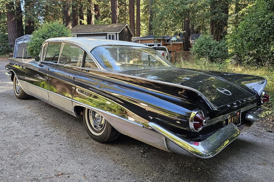 1960 Buick Electra - Image 21 of 31