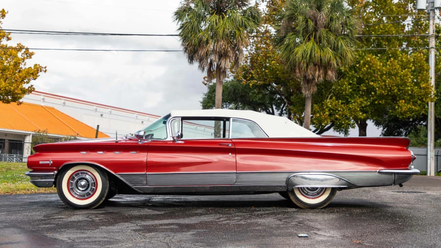 1960 Buick Electra - Image 2 of 14