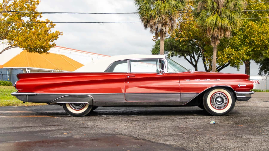 1960 Buick Electra - Image 8 of 14