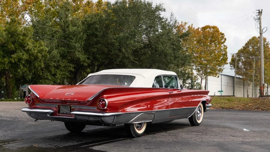 1960 Buick Electra - Image 10 of 14
