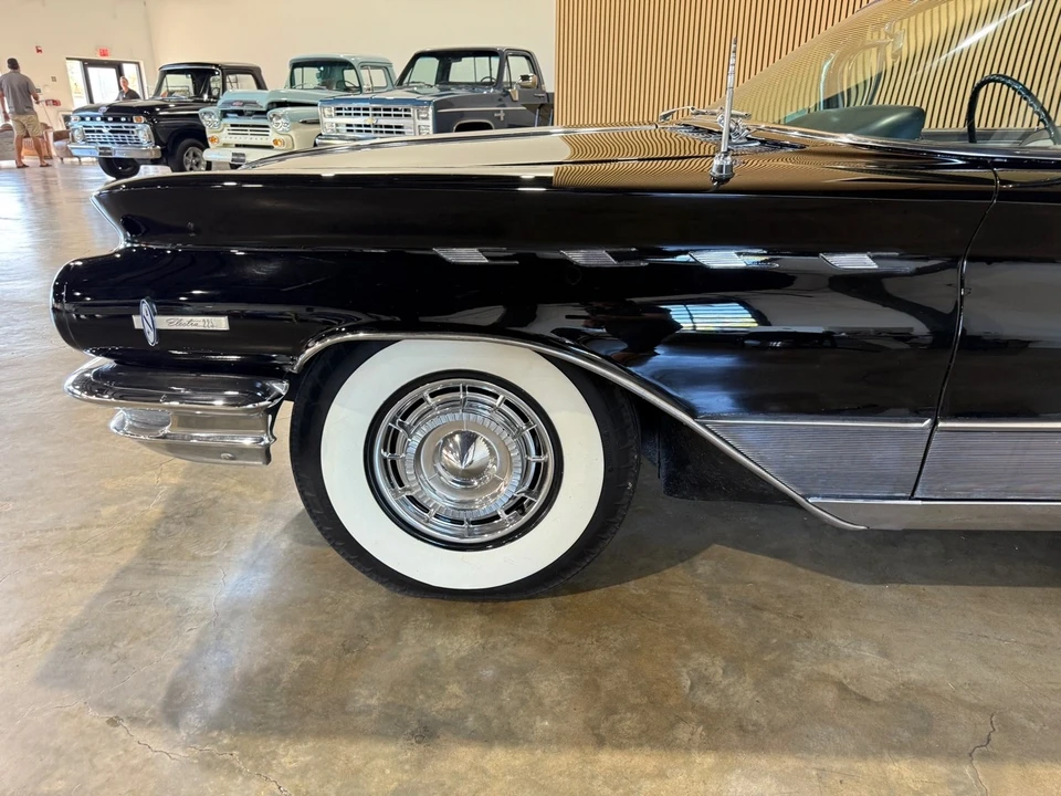 1960 Buick Electra - Image 21 of 21