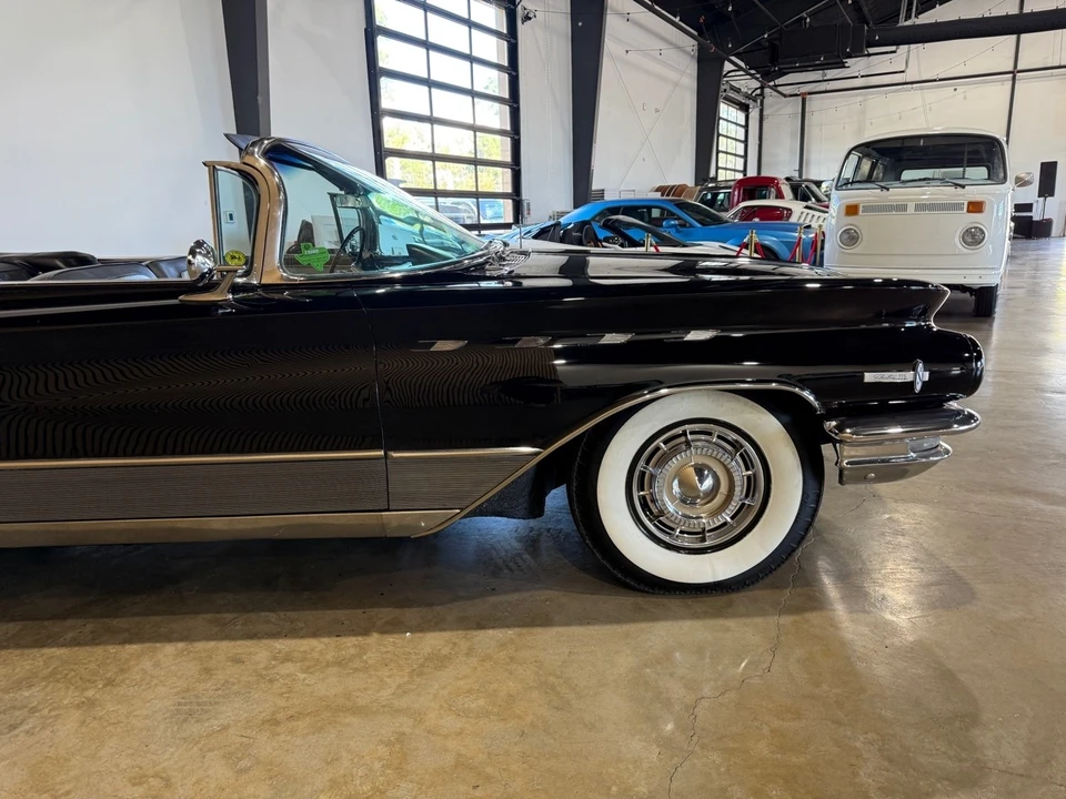 1960 Buick Electra - Image 10 of 21
