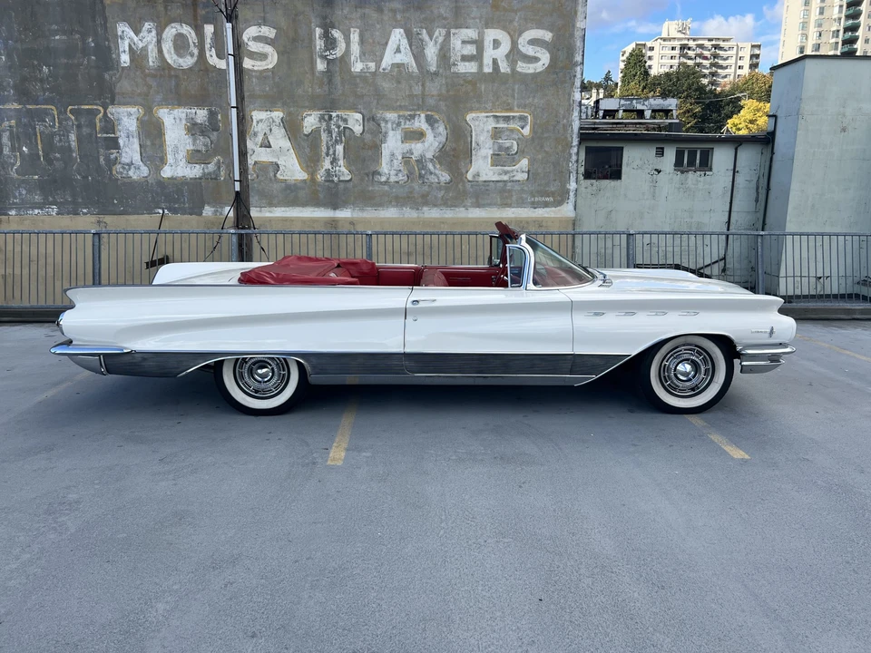 1960 Buick Electra - Image 9 of 31