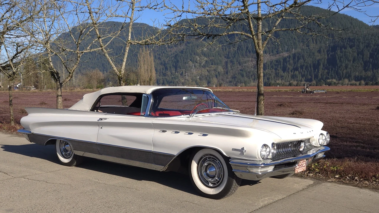 1960 Buick Electra - Image 21 of 31