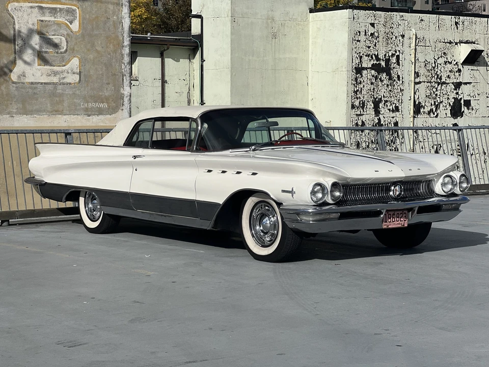 1960 Buick Electra - Image 29 of 31