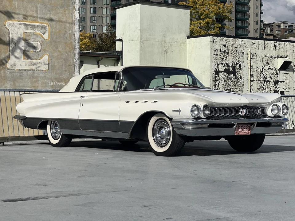 1960 Buick Electra - Image 27 of 31