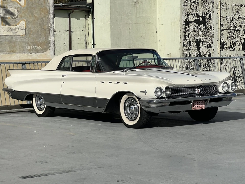 1960 Buick Electra - Image 24 of 31
