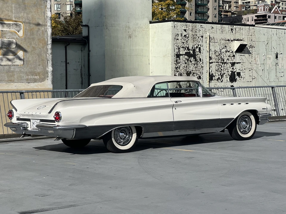 1960 Buick Electra - Image 20 of 31