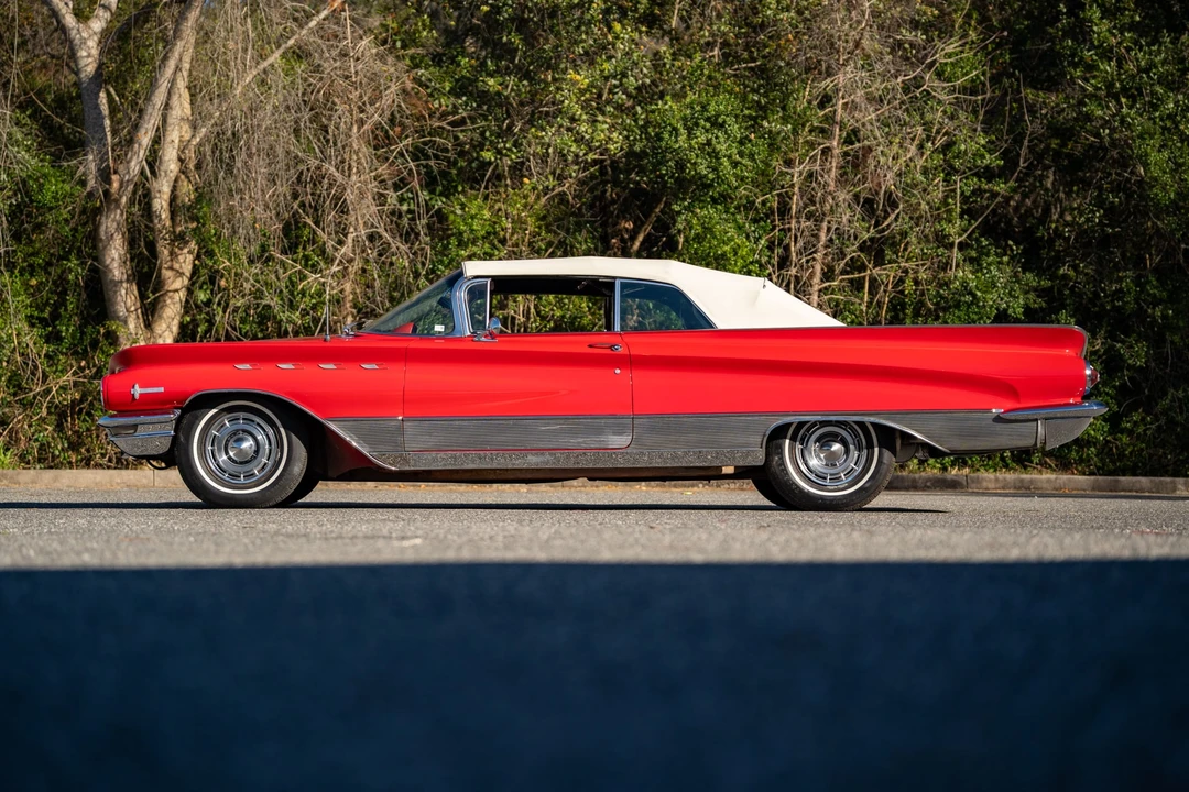 1960 Buick Electra - Image 2 of 5
