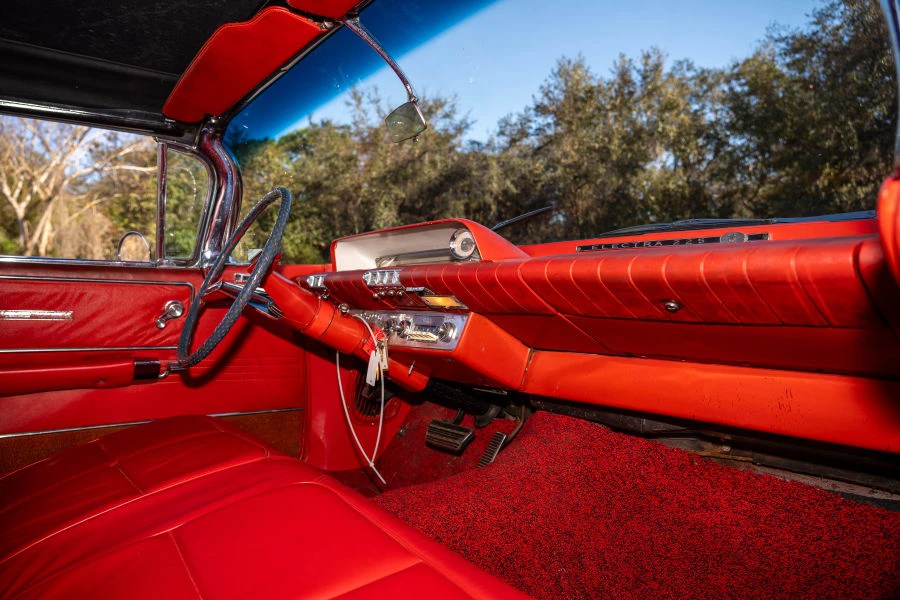 1960 Buick Electra - Image 15 of 23