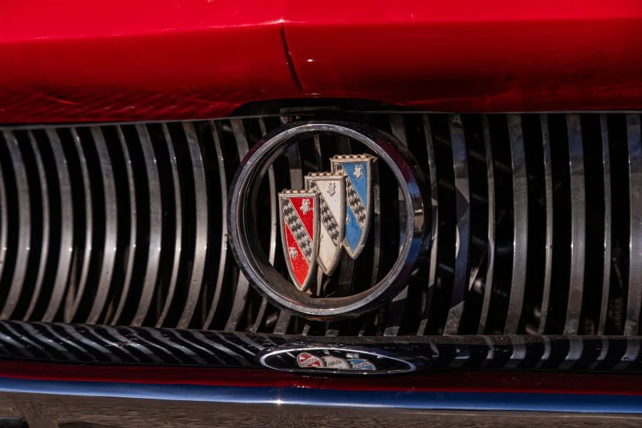 1960 Buick Electra - Image 16 of 31