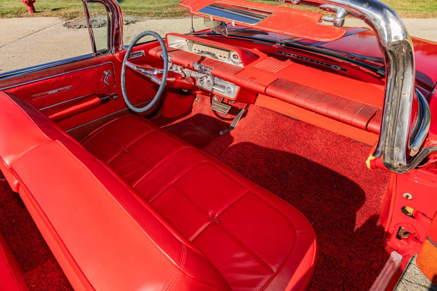 1960 Buick Electra - Image 23 of 31