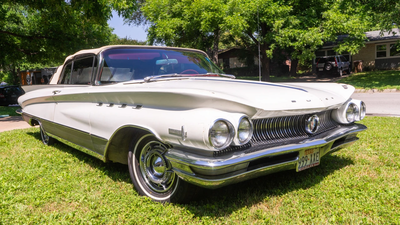 1960 Buick Electra - Image 14 of 31