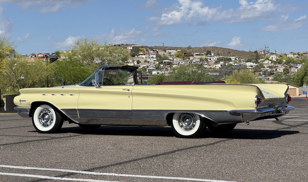 1960 Buick Electra - Image 8 of 31