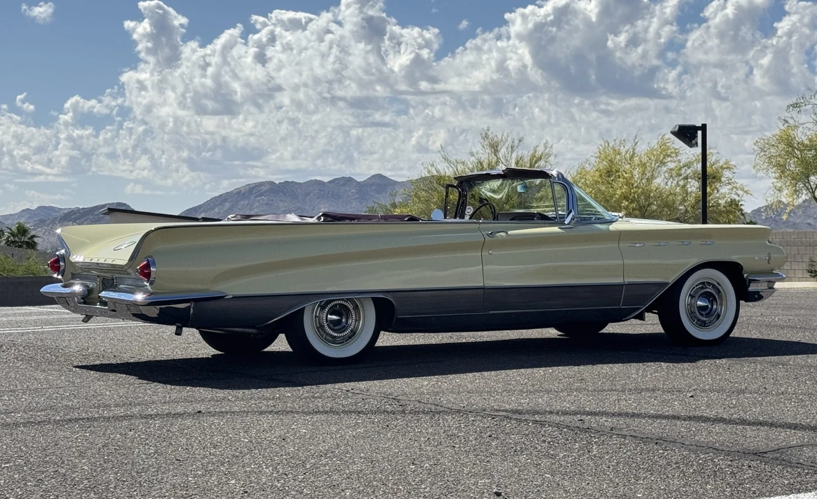 1960 Buick Electra - Image 13 of 31