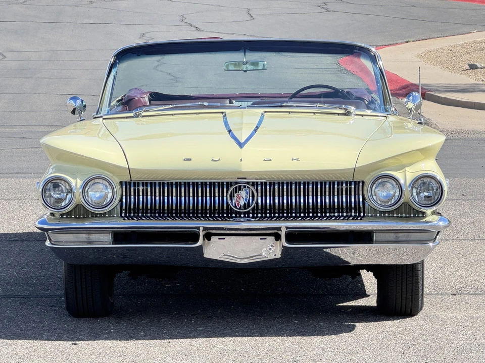 1960 Buick Electra - Image 17 of 31