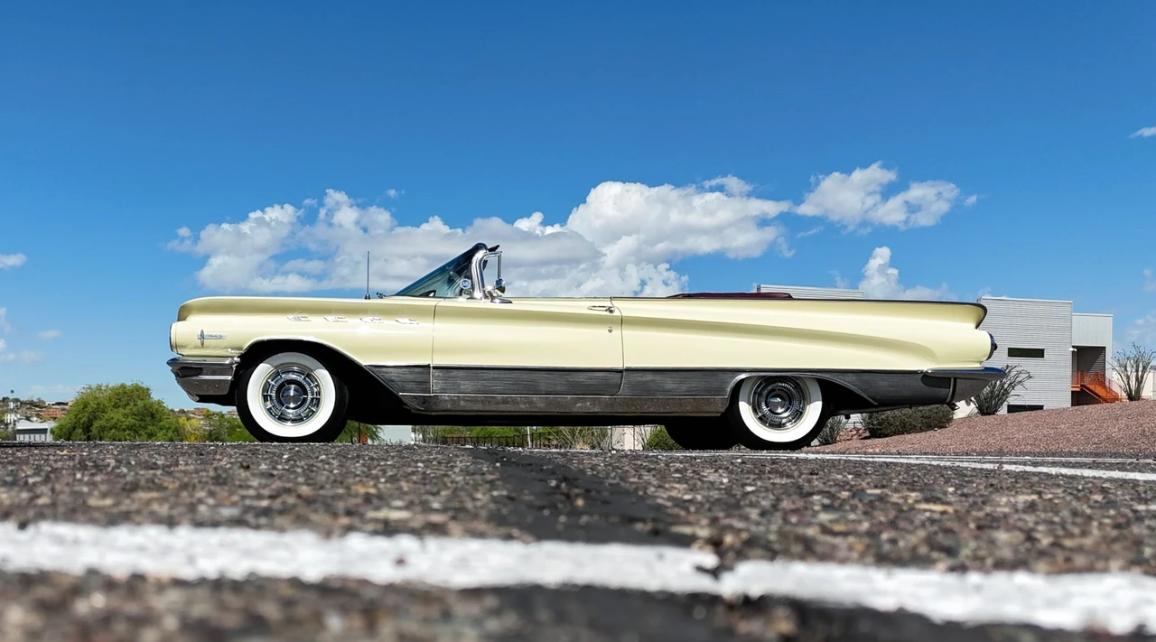 1960 Buick Electra - Image 7 of 31
