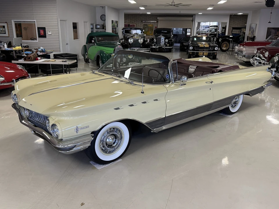 1960 Buick Electra - Image 30 of 31