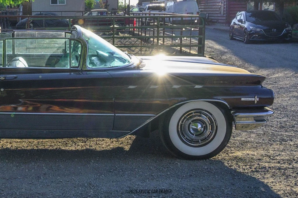1960 Buick Electra - Image 11 of 12