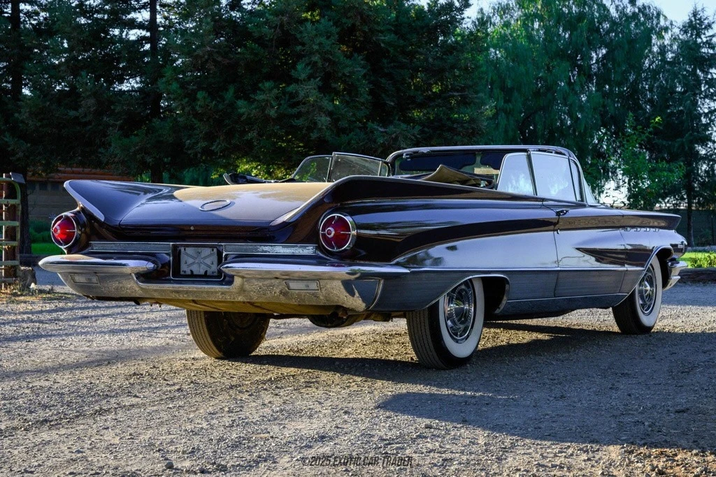 1960 Buick Electra - Image 8 of 12