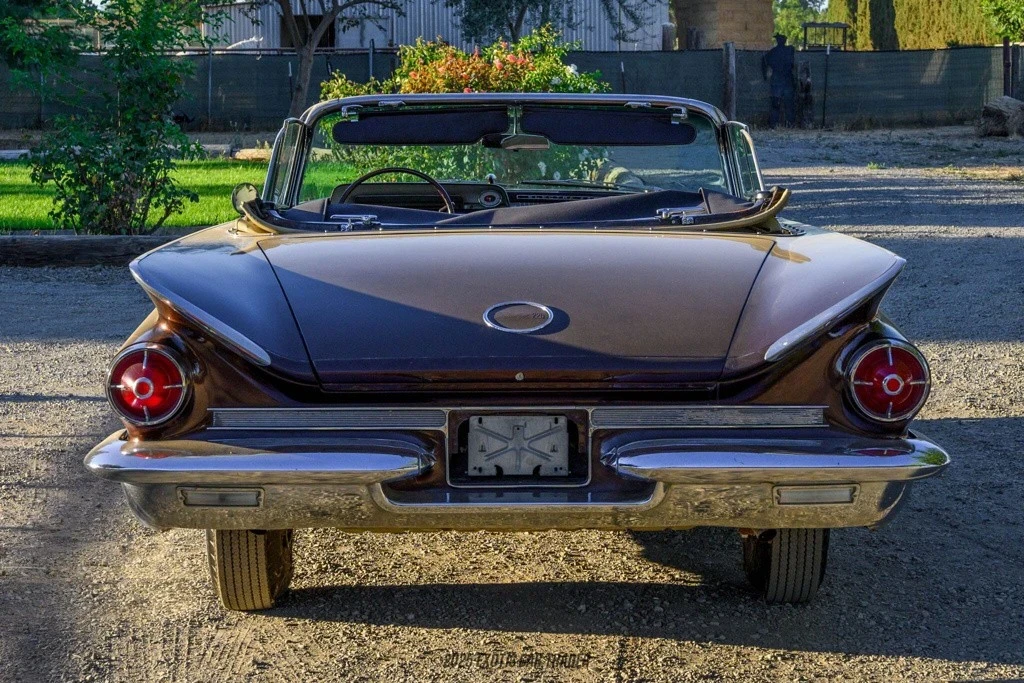 1960 Buick Electra - Image 7 of 12