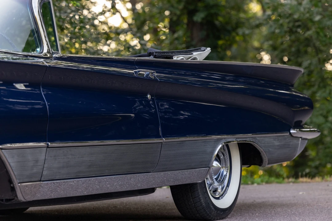 1960 Buick Electra - Image 30 of 31