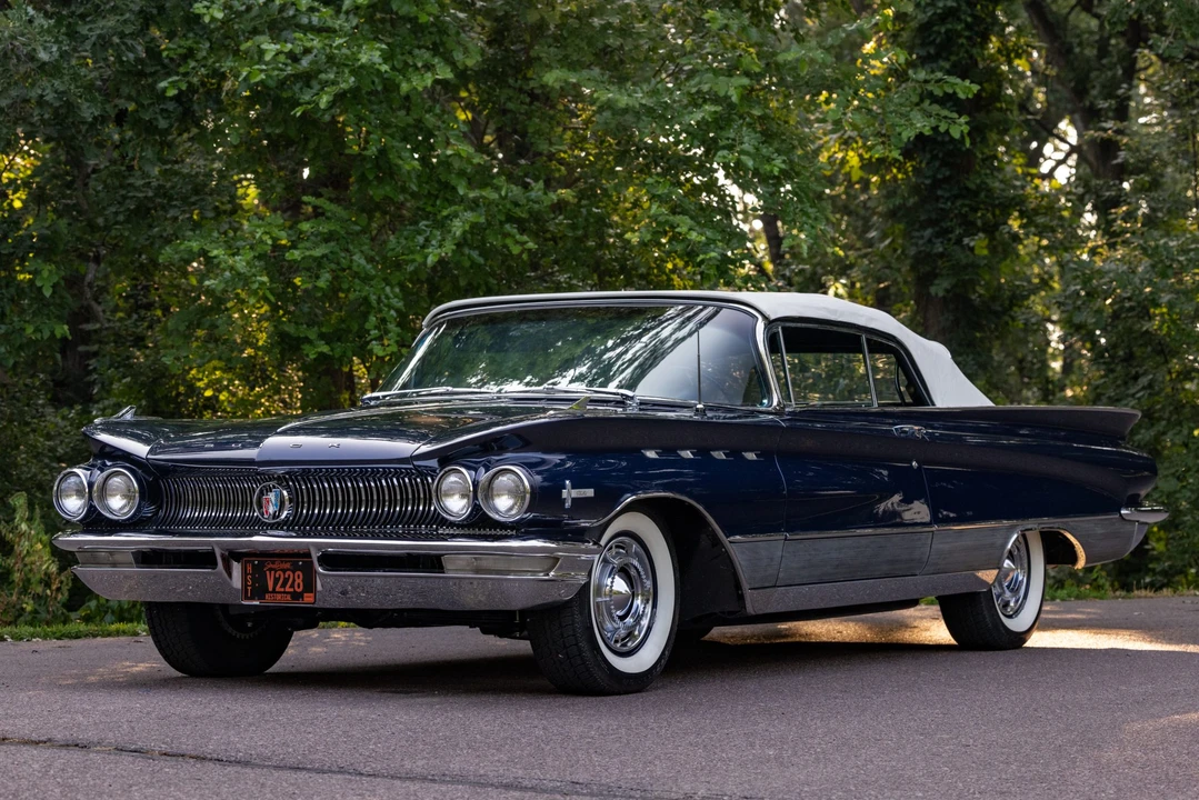1960 Buick Electra - Image 15 of 31