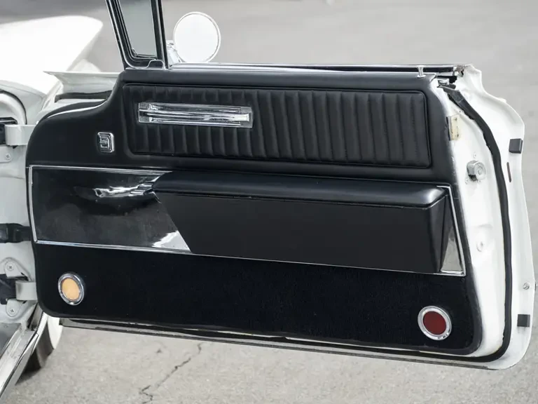 1960 Buick Electra - Image 30 of 31
