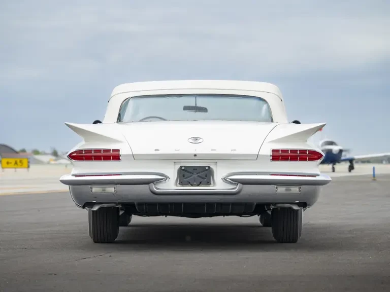 1960 Buick Electra - Image 9 of 31