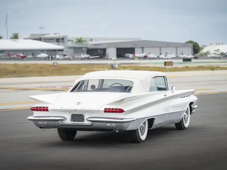 1960 Buick Electra - Image 11 of 31