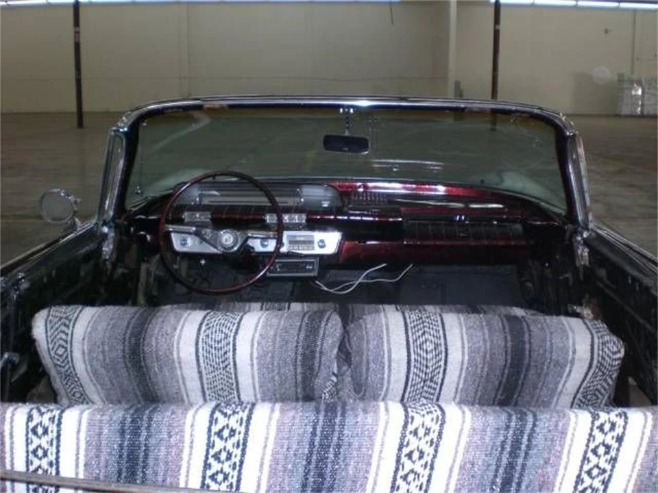 1960 Buick Electra - Image 10 of 15