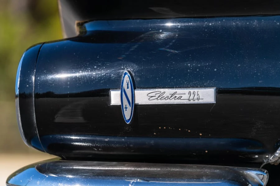 1960 Buick Electra - Image 8 of 28