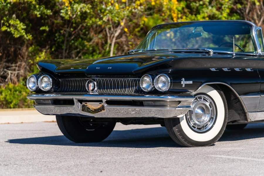 1960 Buick Electra - Image 10 of 28
