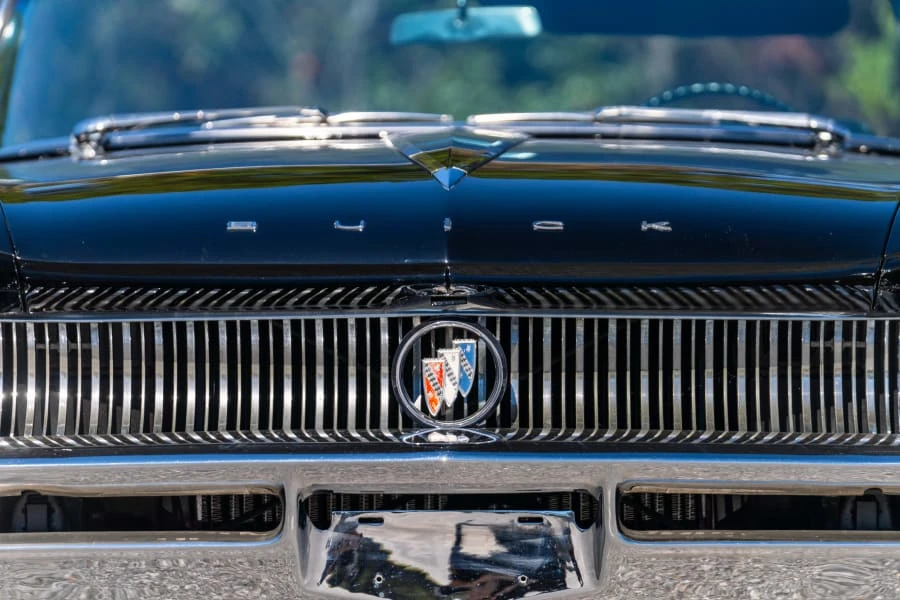 1960 Buick Electra - Image 13 of 28