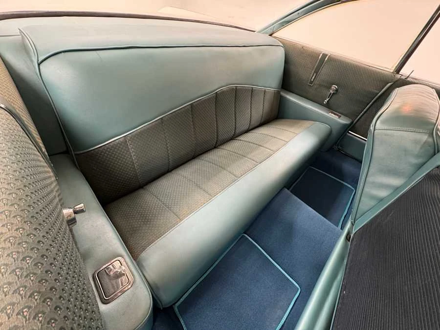 1960 Buick Electra - Image 24 of 31