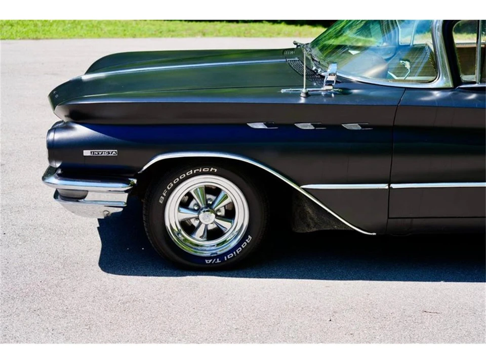 1960 Buick Invicta - Image 21 of 31
