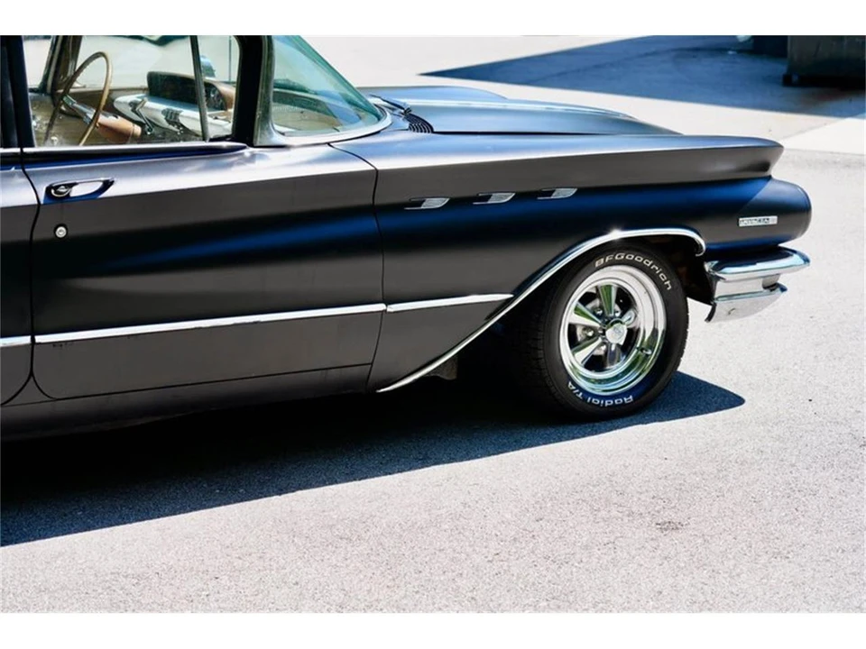 1960 Buick Invicta - Image 12 of 31