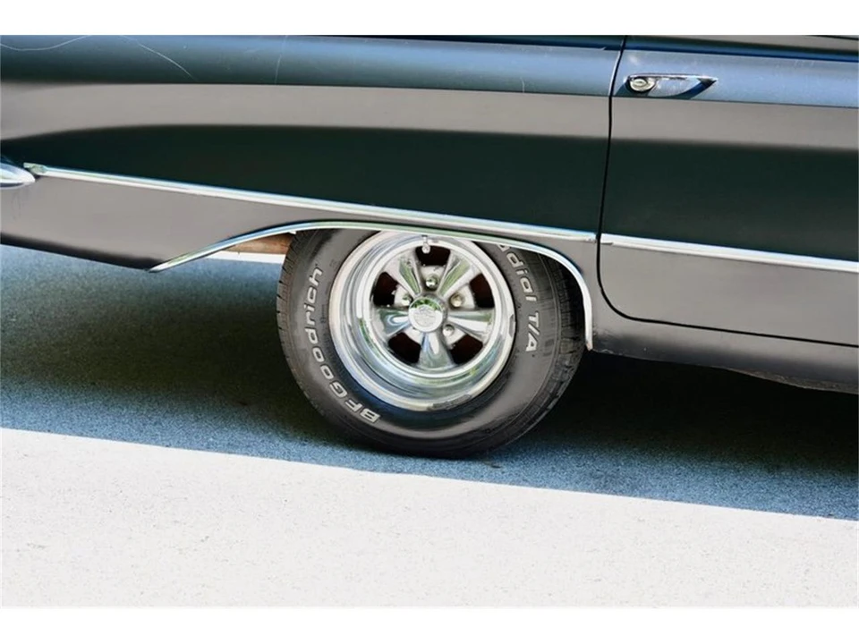 1960 Buick Invicta - Image 9 of 31
