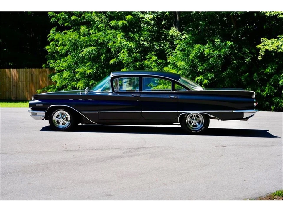 1960 Buick Invicta - Image 4 of 31
