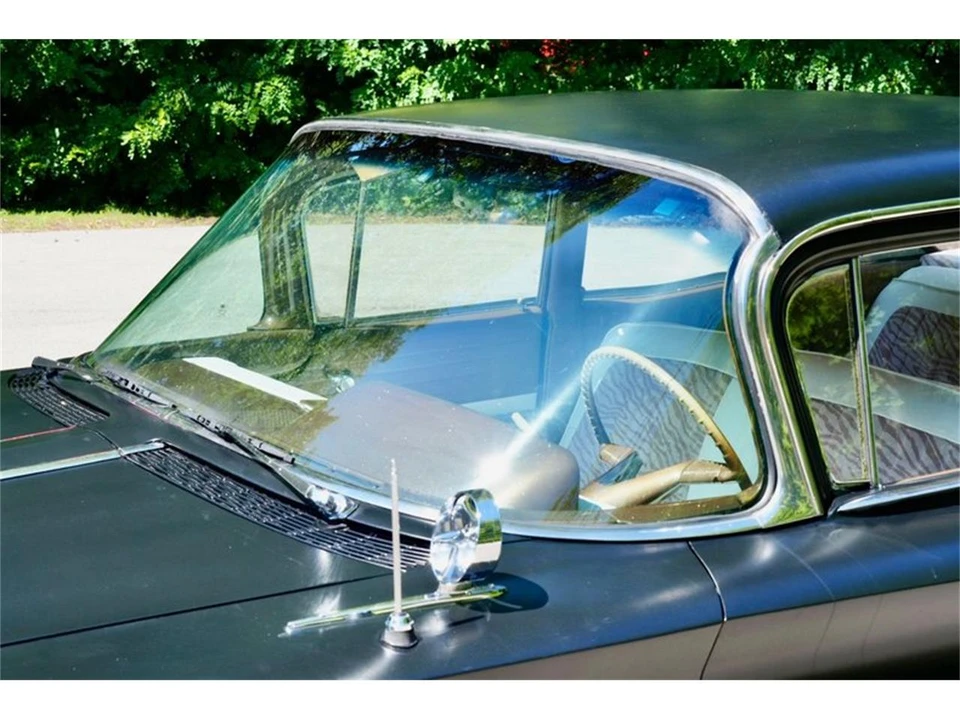 1960 Buick Invicta - Image 20 of 31