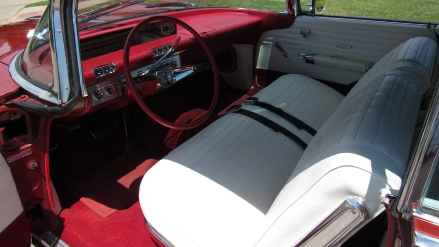 1960 Buick Invicta - Image 4 of 8
