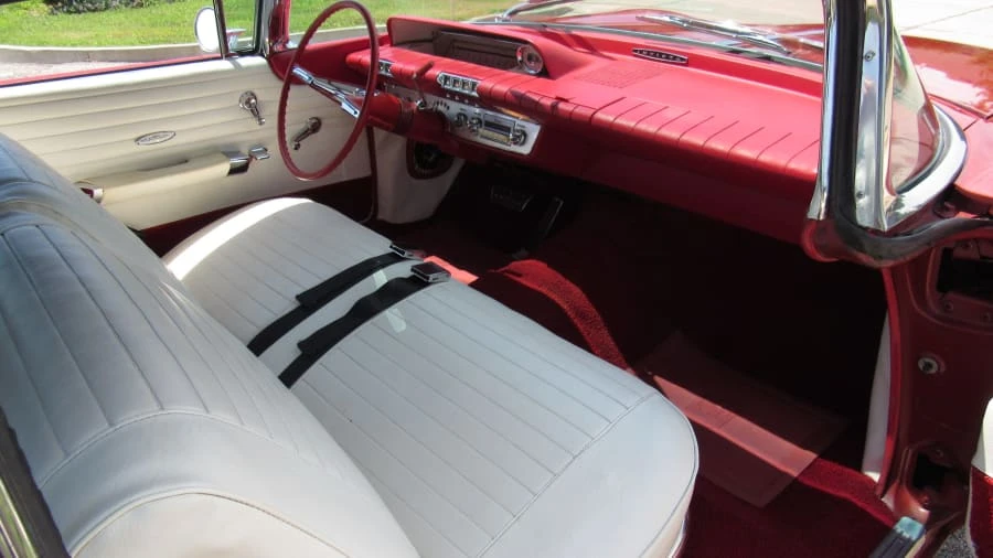 1960 Buick Invicta - Image 5 of 8