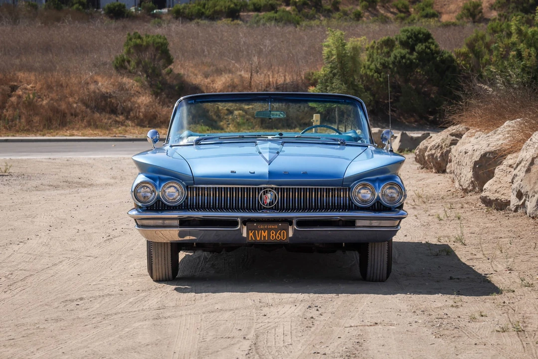 1960 Buick Invicta - Image 17 of 31